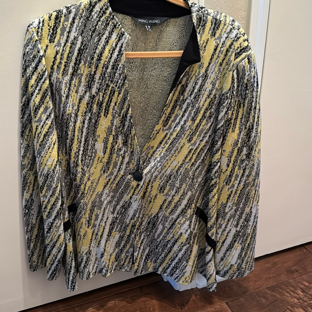 Ming wang jacket 1x like new